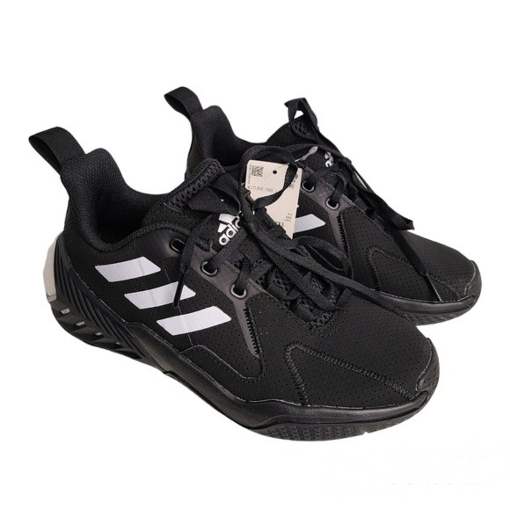 NWT 4uture One J Black White Youth Sneakers 4Y